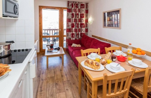 Valmeinier Apartment | 100m from ski slopes, tv, ski locker, 24-28m², Valmeinier