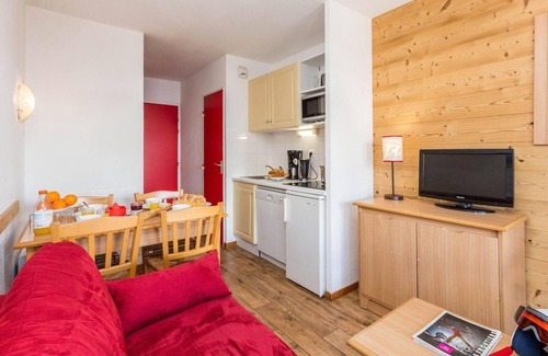 Valmeinier Apartment | 100m from ski slopes, tv, ski locker, 24-28m², Valmeinier