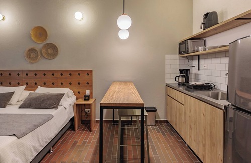 La Candelaria Apartment | 102 Circular Flats, 500mb, AC, 2coworking & cafe