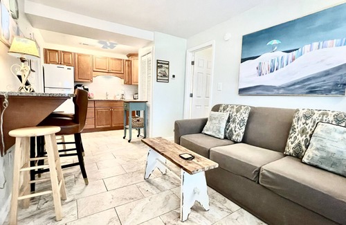Isle of Palms Condo | #107 Cozy Corner 2 Bed 2 Bath Beachy Condo