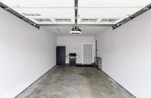 Marblehead House | 10850 E Bayshore Road 42