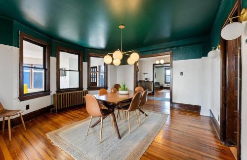 Cape May - Wildwood House | 109 W Magnolia Ave