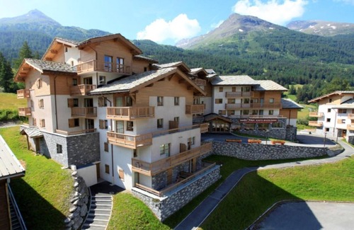 Val Cenis Apartment | 10m from ski slopes, 2nd floor, balcony, parking, tv, ski locker, 34m², Val Cenis