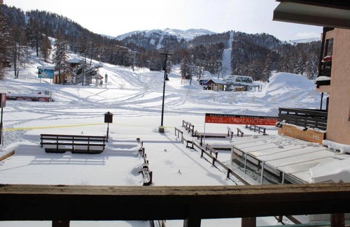 Risoul Apartment | 10m from ski slopes, 1st floor, balcony, tv, ski locker, 40m², Risoul