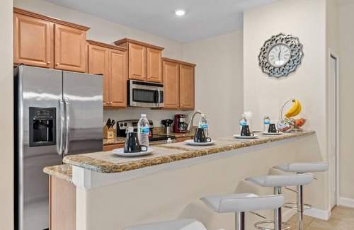 Calabria House | 10min To Disney, Private Pool, Security Gated, Luxury stay in Kissimmee Orlando