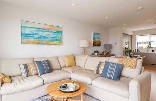Porth House | 11 Ebbtide