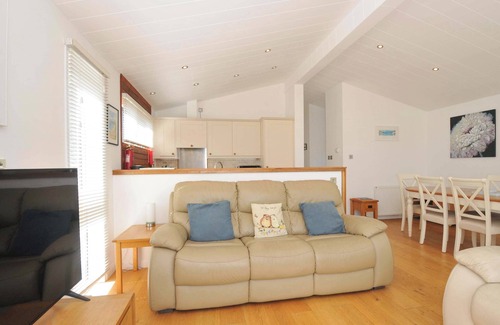 Dobwalls Cottage | 11 HORIZON VIEW, family friendly, luxury holiday cottage in Dobwalls