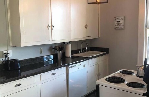Greenville - Spartanburg Apartment | 11 Serene Apartment - 1 Bedroom