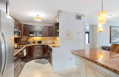 Nurmi Isles Apartment | 111 #1 · Las Olas pool house with boat rentals available !