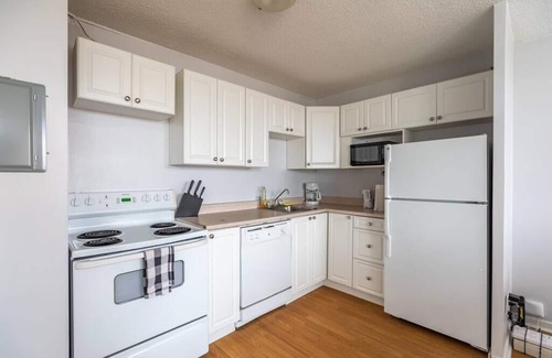 South End Apartment | 112 Bright DT Apt w Amazing View