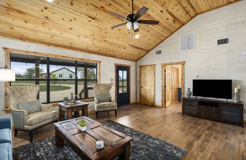 Grapetown House | 112 m² House ∙ 2 bedrooms ∙ 6 guests