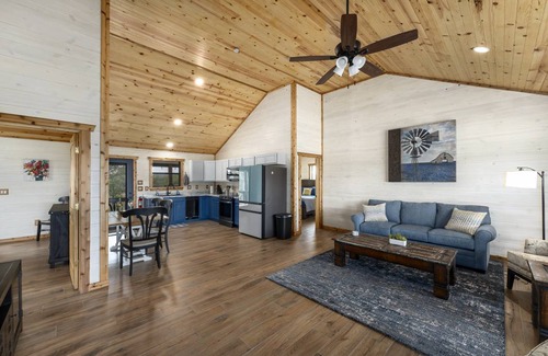 Grapetown House | 112 m² House ∙ 2 bedrooms ∙ 6 guests