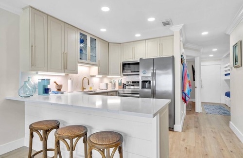 Lakeside at Blue Mountain Beach Condo | 113 | Gulf Front Blue Mountain Beach Luxe Condo!