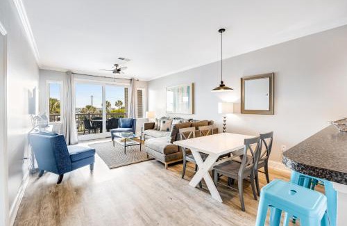 Folly Beach Apartment | 114 West Arctic