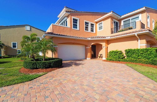 Ocean Side Village Cottage | 116 Mediterranean Way
