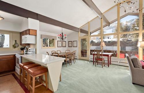 Aspen House | 118 E. Bleeker Street Home, Large, Two-Level Home/Duplex with Private Deck & On-Site Parking