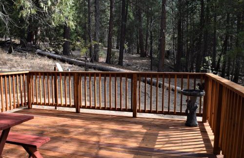 North Wawona Ski Chalet | 11B Sequoia House