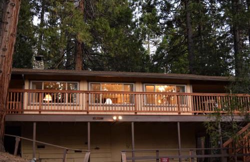 North Wawona Ski Chalet | 11B Sequoia House