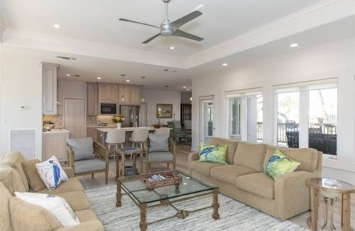 Key Allegro House | 12 Kingfisher - Luxurious canal home on Key Allegro Island with sweeping views