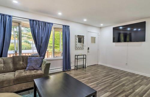 Tobyhanna House | 12 Mi to Camelback Ski Resort Home with Decks!