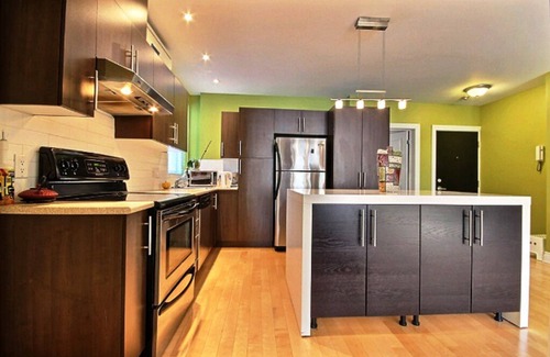 Cote-Des-Neiges—Notre-Dame-De-Grace Apartment | 12 Months rental minimum