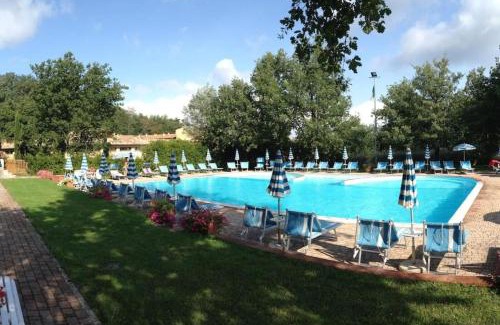 Castel del Piano Apartment | 12 - Primavera ed estate - sul MONTE AMIATA - family apartment - wifi privata - riscaldamento