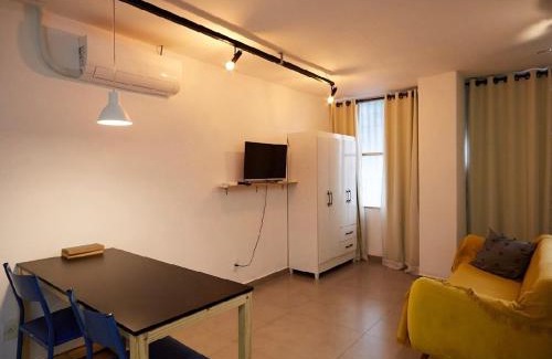 Funcionarios Apartment | 12 Studio com Ar Condicionado, Savassi, cozinha completa, vaga, proximo ao Life center e Skema school