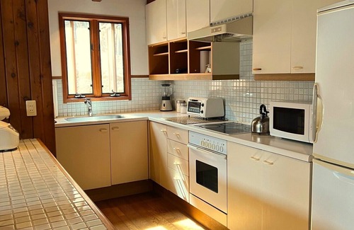 Fujikawaguchiko Cottage | 120sqm Cathedral ceiling cottage/3min walk lake/Fuji view BBQ terrace/kawaguchi