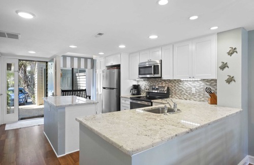 Shipyard Plantation Villa | 121 Greens-7 Min Walk to Beach, Full Remodel w/Beach Locker & Chairs
