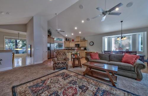Pioneer Trail House | 122G Where Eagles Fly