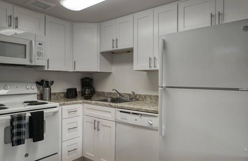 South Scottsdale Apartment | 123Basecamp Scottsdale – 1BR Retreat Near Trails & Old Town!