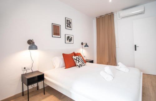 Hostafrancs Apartment | 12CRC1038 - Big & Cozy 2bed Apartment in the city