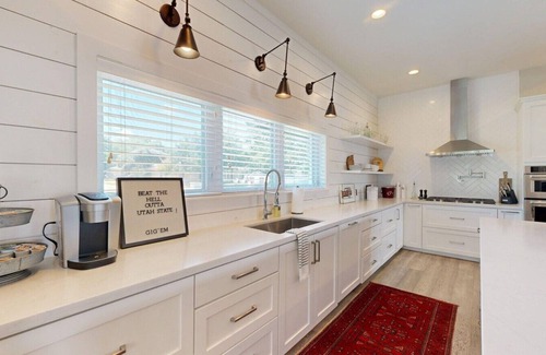 Southeast College Park House | 12th Man on Dexter: 17 min Walk to Kyle