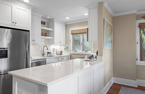 West Beach Village Condo | 1309 Fairway Oaks: Near Beach with 3BR, Golf Views, Beach Gear/Bike Credit