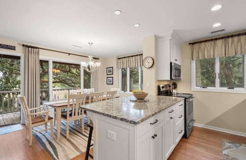 West Beach Village Condo | 1328 Fairway Oaks: 4BR with Golf Views, Close to Beach, Beach Gear/Bike Credit