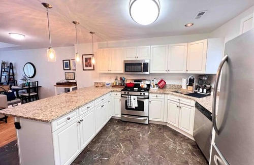 Downtown Syracuse Apartment | 133 Walton #113 - Reagan Cuddy