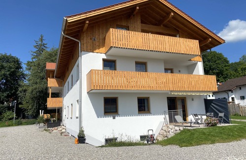 Halblech Apartment | 133m² apartment in Bayerniederhofen * Mountain and castle view