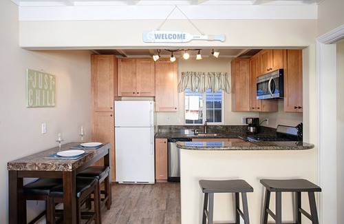 Townsite Apartment | 134 S Pacific St Unit B Across from beach