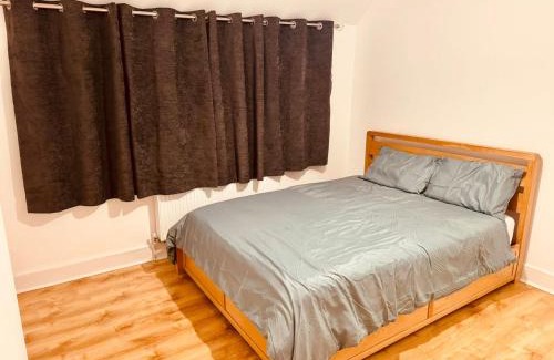 Brent Villa | 135 Watford road 3 bedroom villa