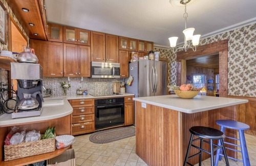Trenton Cottage | 14 1Br Cottage in Bar Harbor Open Hearth Inn