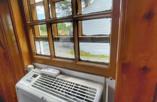 Trenton Cottage | 14 1Br Cottage in Bar Harbor Open Hearth Inn