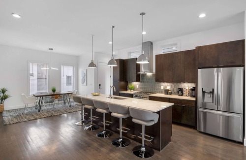 Berry Hill House | 14 Beds in Music City! 2 Homes/Outdoor Balcony!