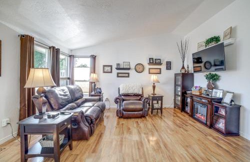 Nampa House | 14 Mi to Meridian Water-View Retreat with Patios!
