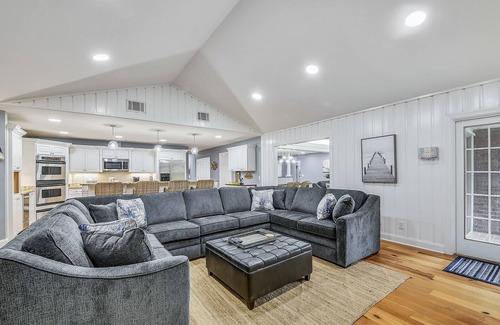 Sea Pines House | 14 South Beach Lane ~ Spacious 6Br Sea Pines Home, 3 Minute Walk to the Beach!