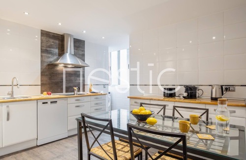 Pacifico Apartment | 140 m2 Apartment + Office in Retiro