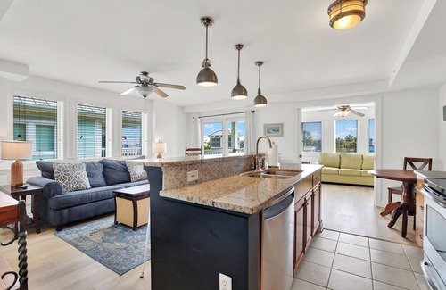 Tybee Island Condo | 1415 Butlers Ave. # 12 - Pool - Beach 1 block away