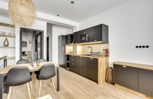 12th Arrondissement Apartment | 149 Suite Christophe - Superbe Appartement à Paris