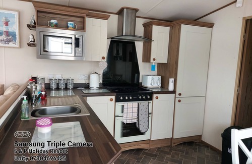 Burnham-on-Sea House | 149 Unity Beach 6 berth encl garden no pets