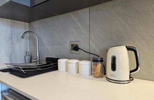 Menlyn Apartment | 14th Floor Studio Overlooking Time Square
