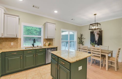 Blanchard Cottage | 15-Acre Relaxing Retreat with Pool, Hot Tub & Trails near Lake Livingston